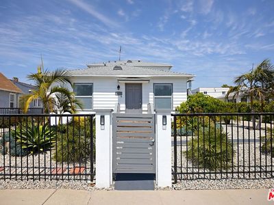 5079 W 21st St, Los Angeles, CA, 90016