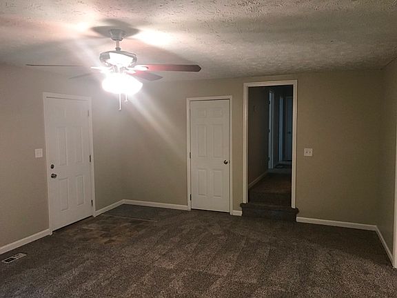4th image of 147 Allison Dr