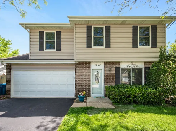1662 Kautz Rd, Aurora, IL 60504
