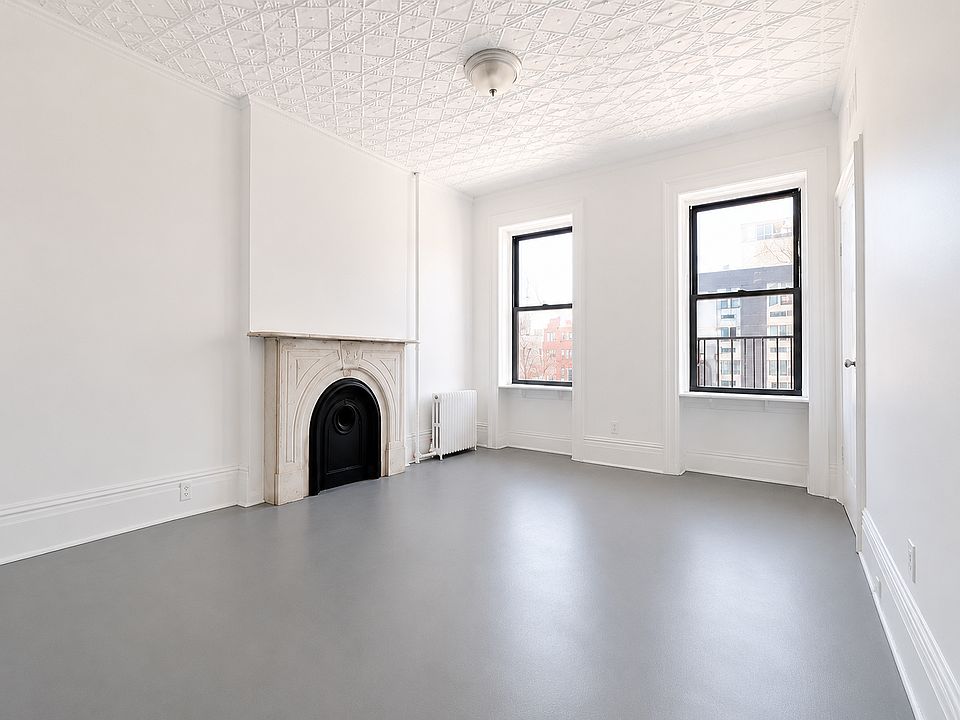 1st image of 714 10th Ave #2