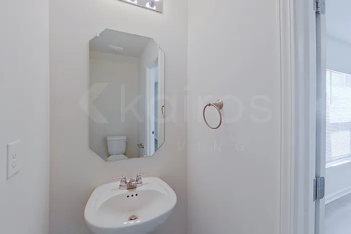 137 Shamrock Dr SW — Photo 8