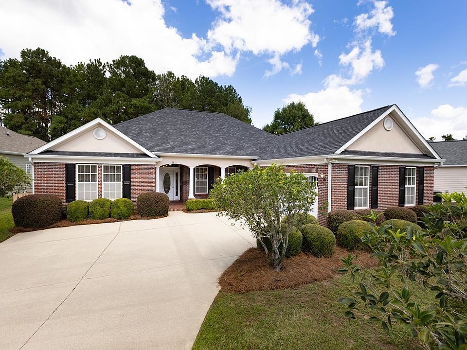 1st image of 5613 Burnside Cir