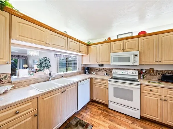 1208 Commonwealth CIR #J-206, NAPLES, FL 34116