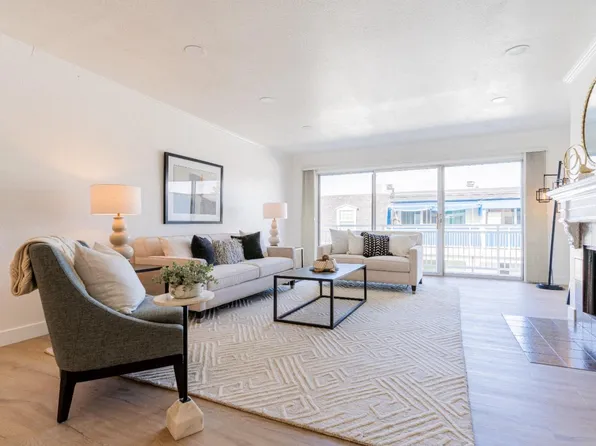 1945 Mount Vernon Ct APT 14, Mountain View, CA 94040