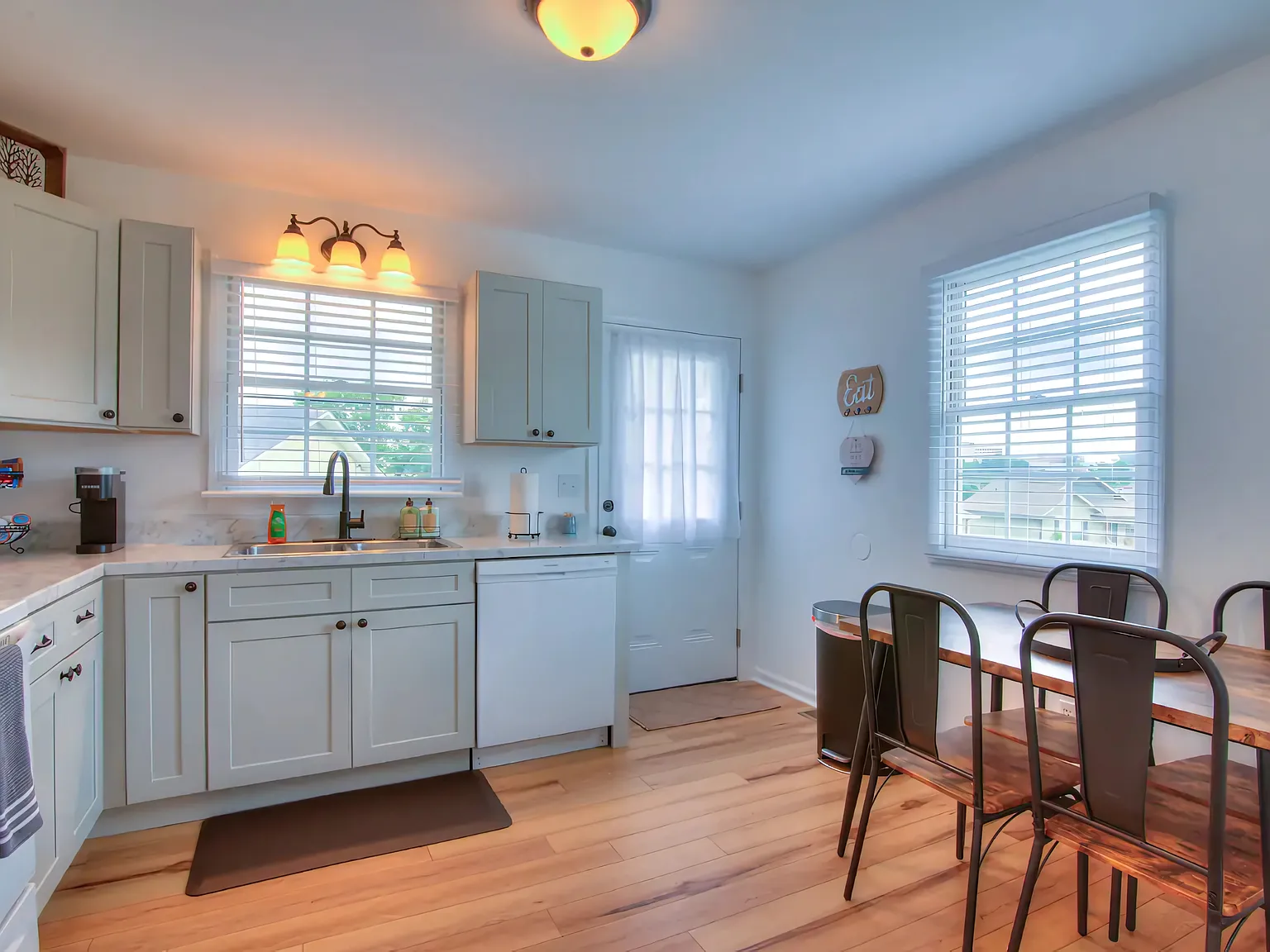 2 bed, $2,500 — Photo 4