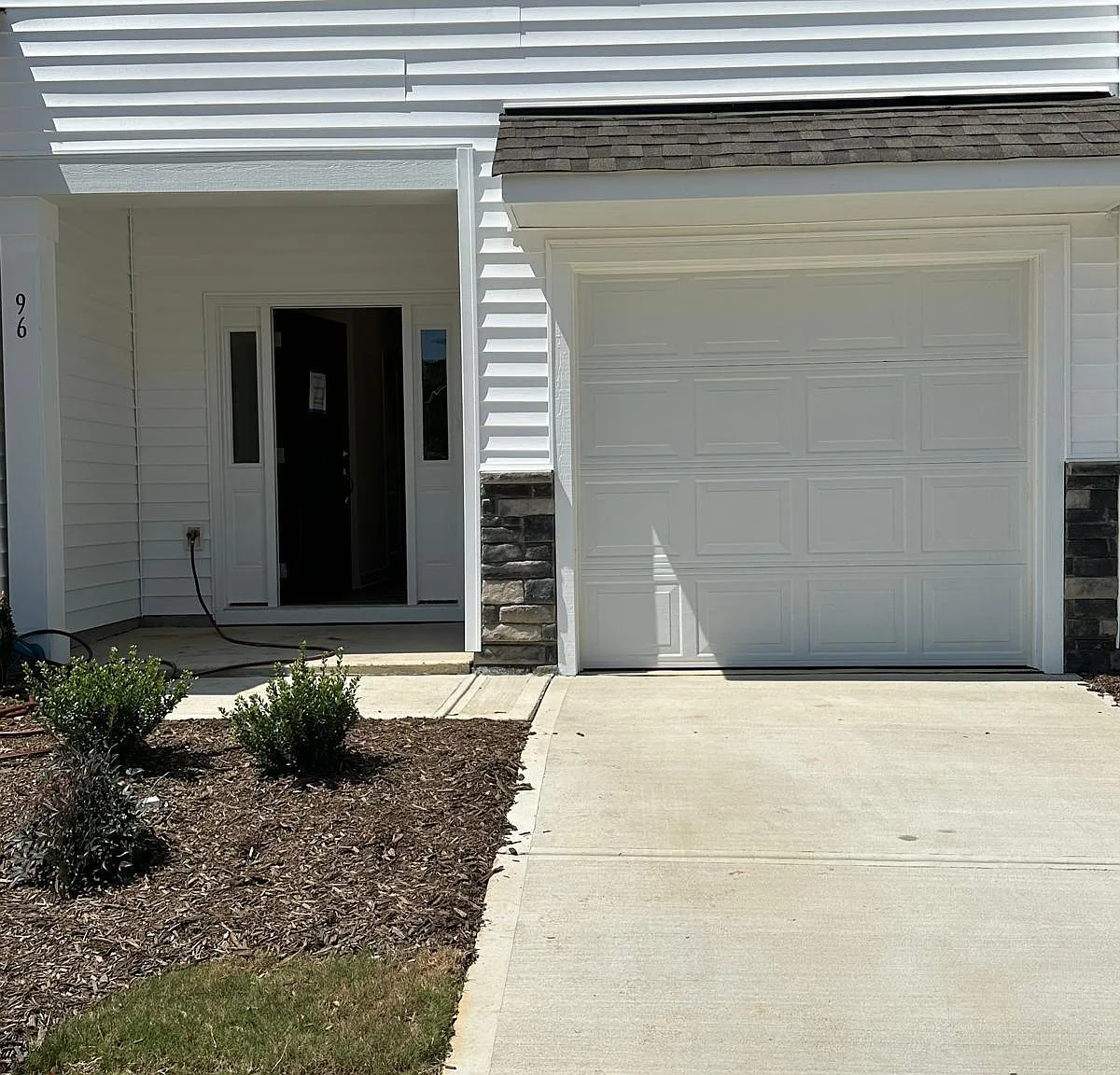 3 bed, 2.5 bath, $1,775 — Photo 2