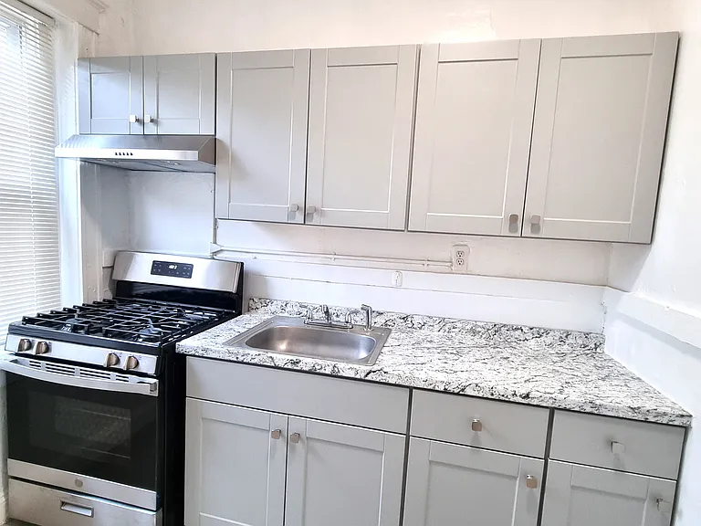 2306 Mount Royal Ter #1F — Photo 3