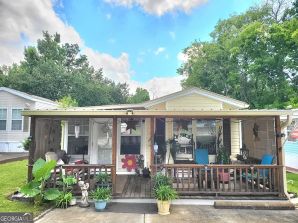 197 Whispering Pines Blvd, Georgetown, GA 39854