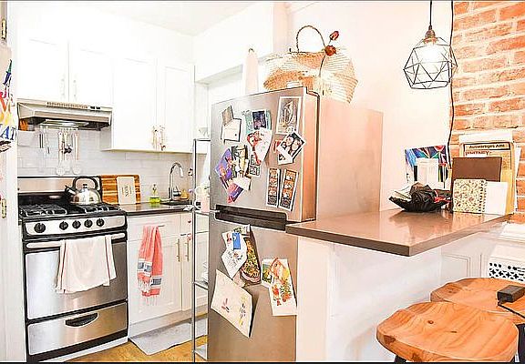 5th image of 901 Sterling Pl #1F
