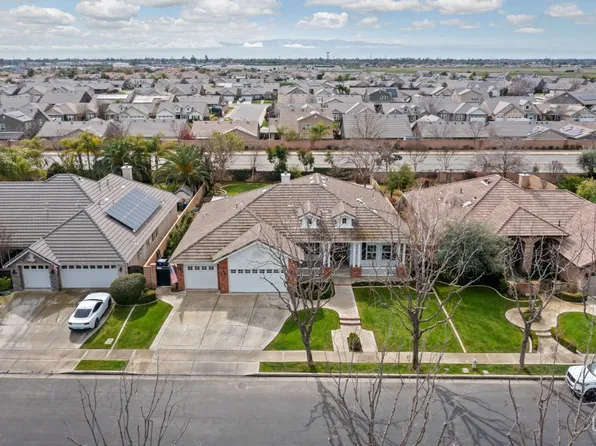 13417 Plumas Wood Ln, Bakersfield, CA 93314