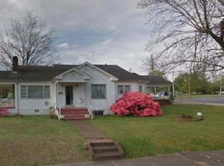 102 Tunstall St, Tuscumbia, AL 35674