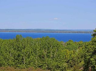 15526 Center Rd, Traverse City, MI 49686