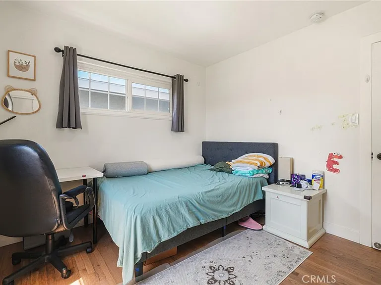 2358 Snowden Ave — Photo 23
