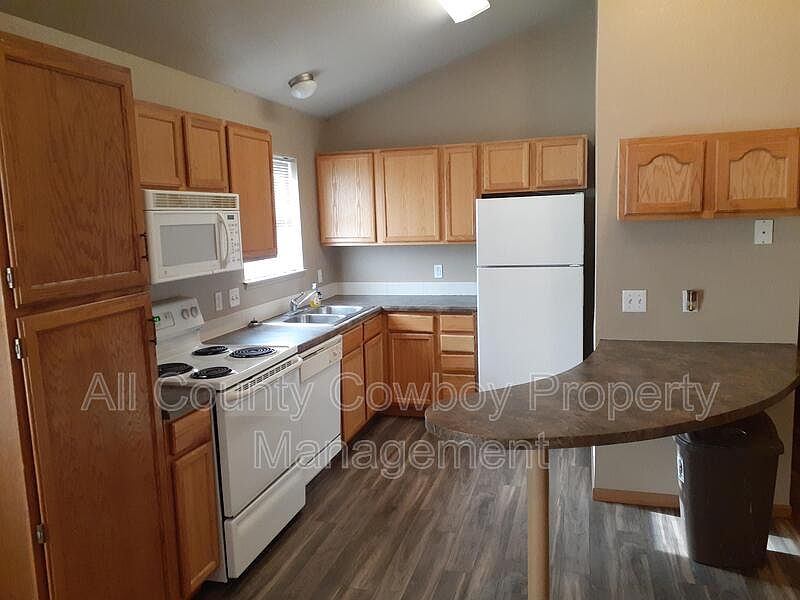 1st image of 535 Mitchell St #C-6