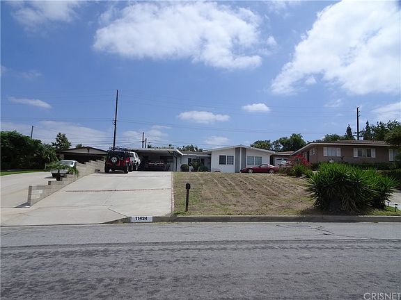 2nd image of 11424 Starlight Ave