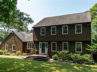 484 Saw Mill Rd, Guilford, CT 06437