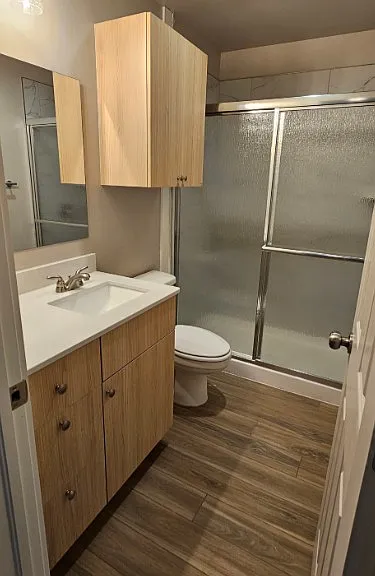 2341 N Thompkins Ave #301 — Photo 6