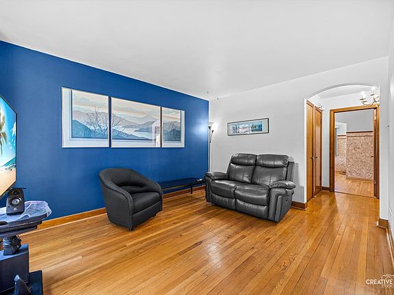 3rd image of 2408 S 4th Ave
