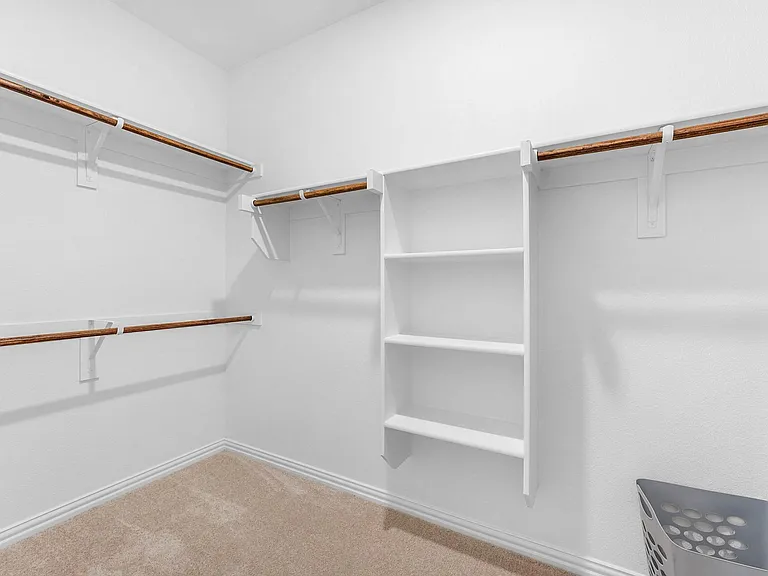 513 Macdonald Way — Photo 15
