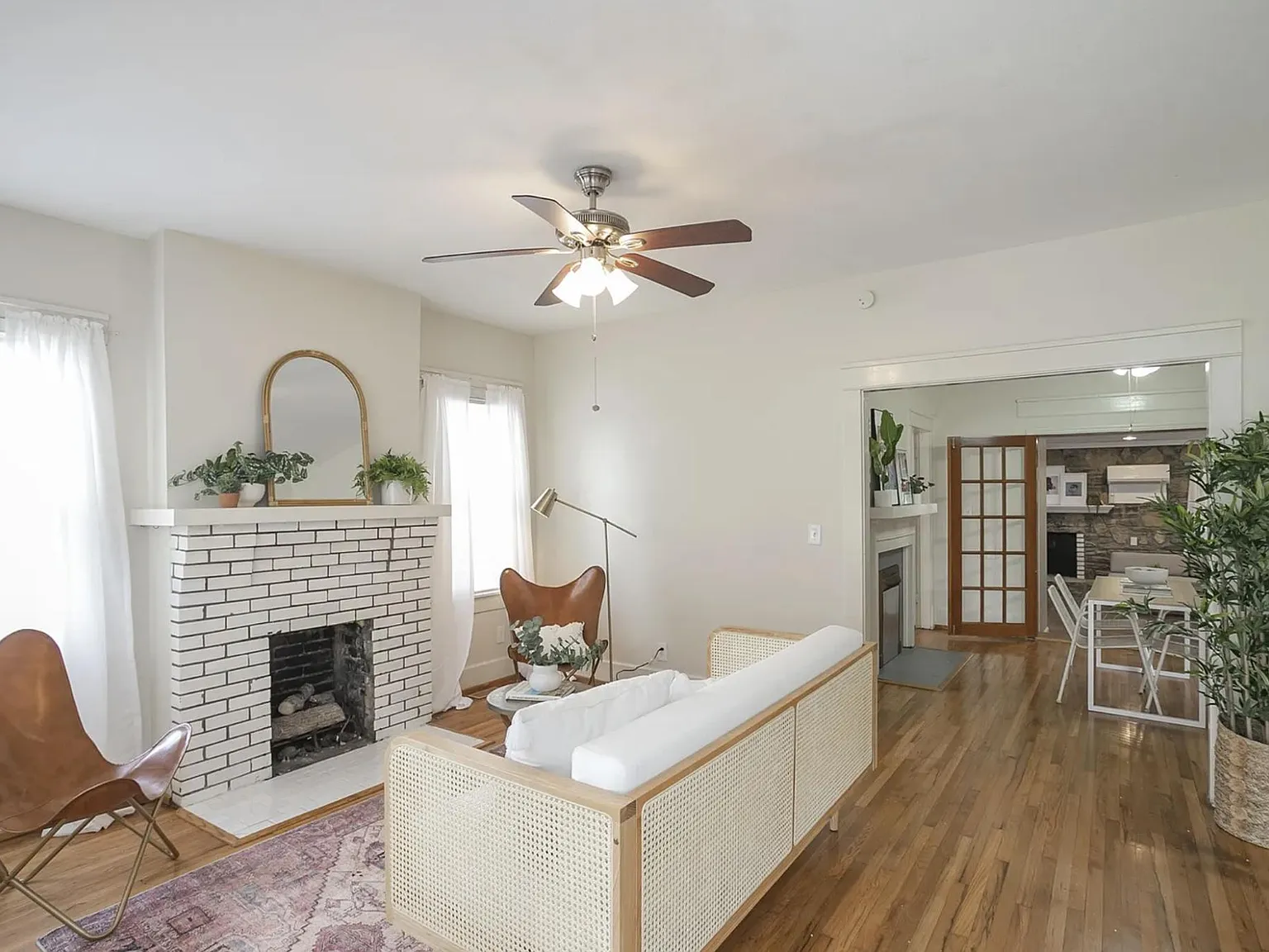 2 bed, 1.5 bath, 1200 sqft, $2,400 — Photo 1