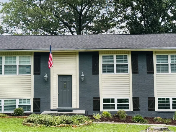 11928 W Kings Gate Rd, Knoxville, TN 37934