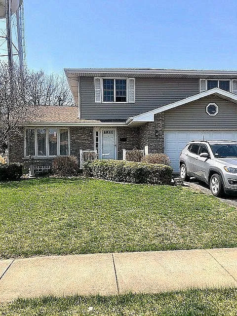 761 Kruk St photo 1
