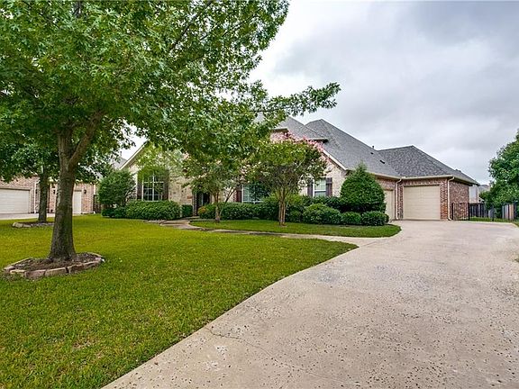 2nd image of 7405 Ramblewood Dr