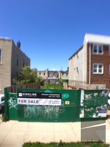 22-22 Steinway St, Astoria, NY, 11105
