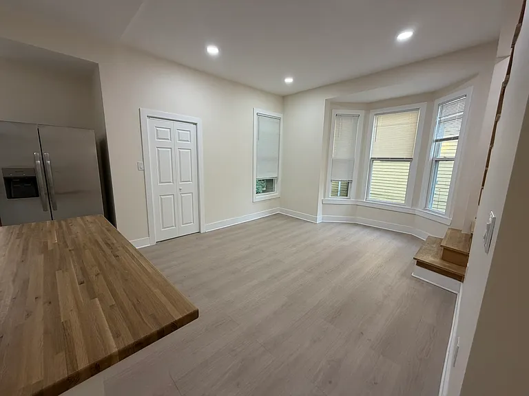 127 School St #2 — Photo 1