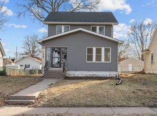 1627 W High St, Davenport, IA