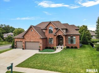 2613 Seacroft Rd, Springfield, IL 62711