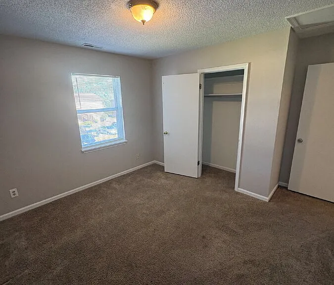 1651 S Burkwood Ct #C — Photo 11