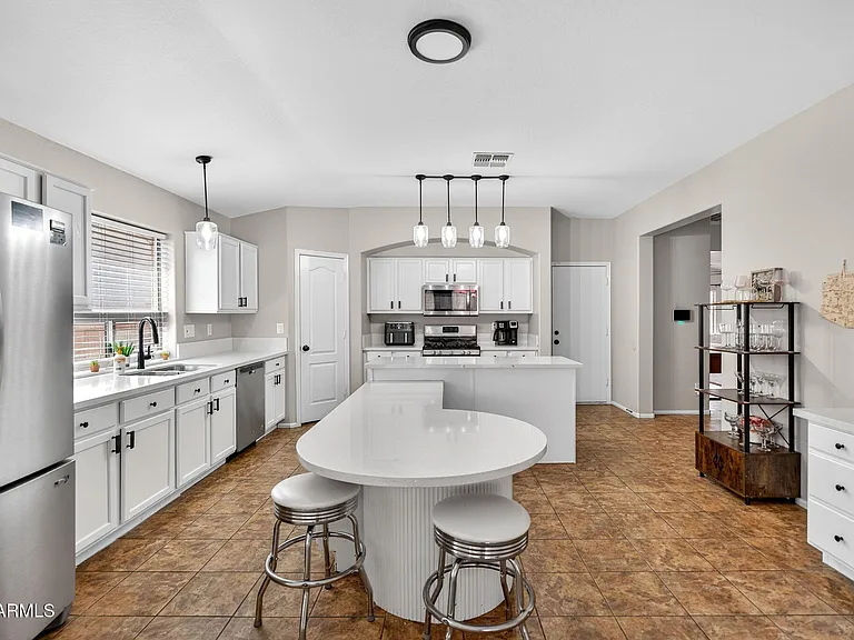 1342 E Judi Dr — Photo 11