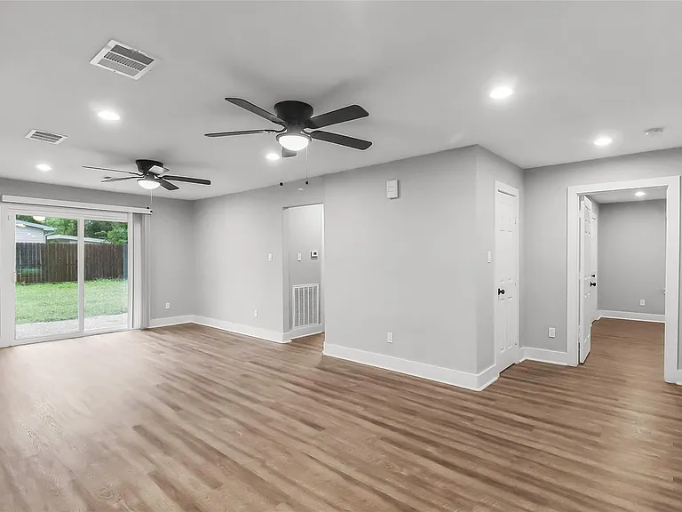 5105 Oak Ave — Photo 4