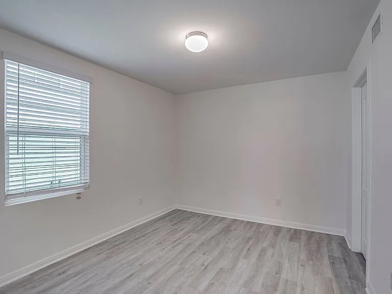 576 Ferrule Dr — Photo 16