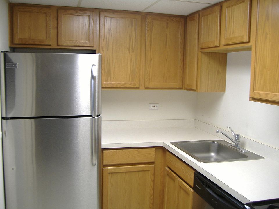 1st image of 89 Maude Ave APT E