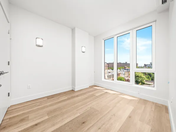 91 Bruckner Boulevard image 1 of 36