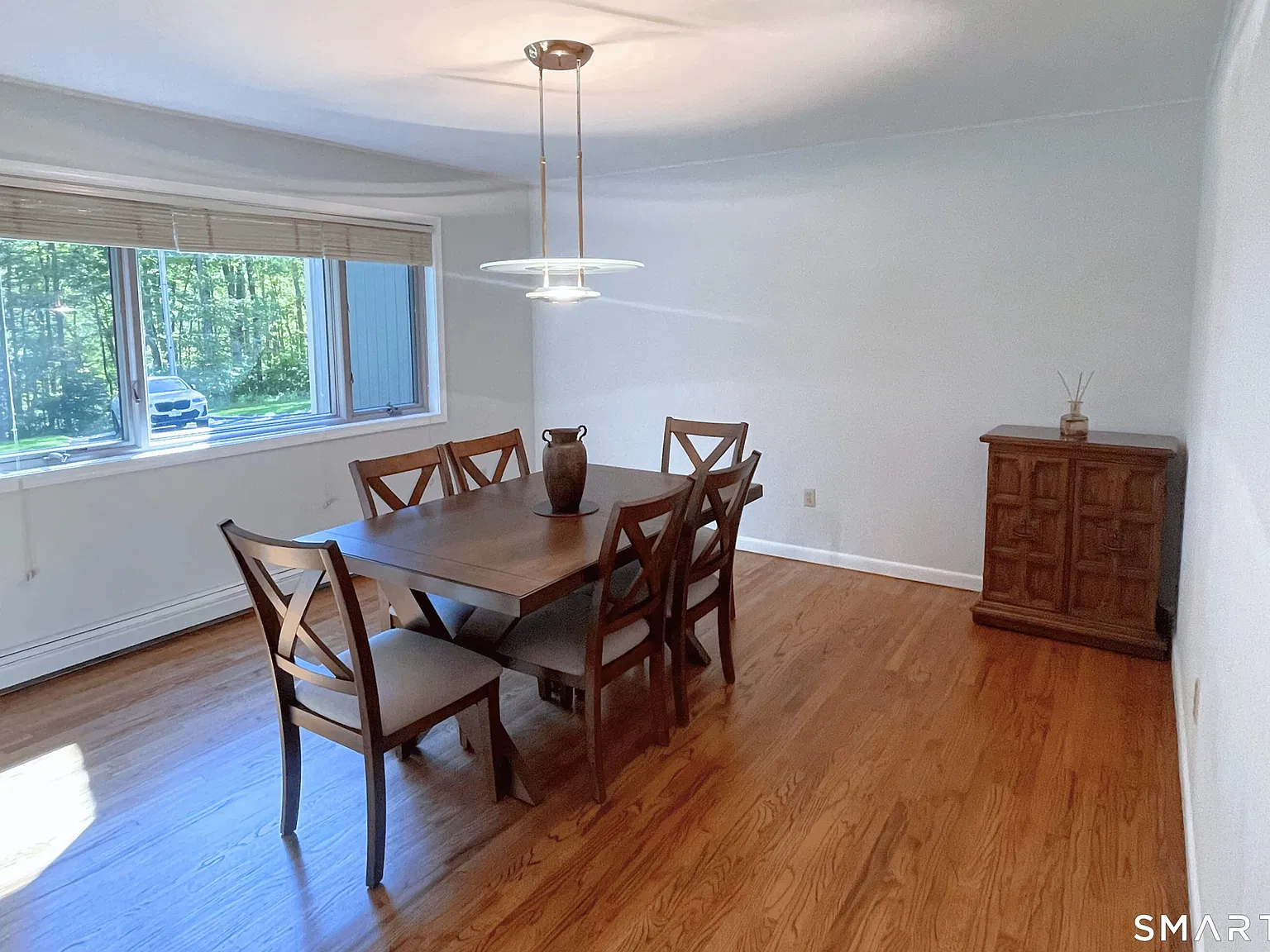 3 bed, 2.5 bath, 2359 sqft, $4,500 — Photo 1