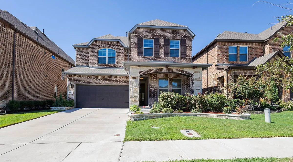 Building Photo - 6337 Saddlebrook