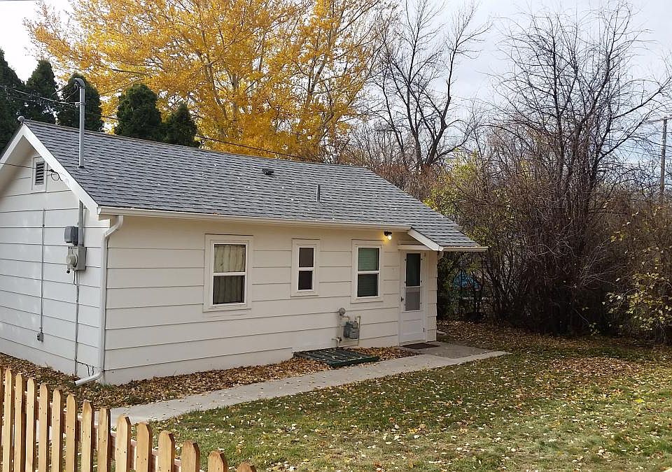 Cute home!