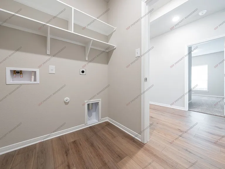 5432 Friars Loop — Photo 23