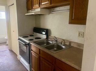 701 S Wall St APT 11, Carbondale, IL 62901