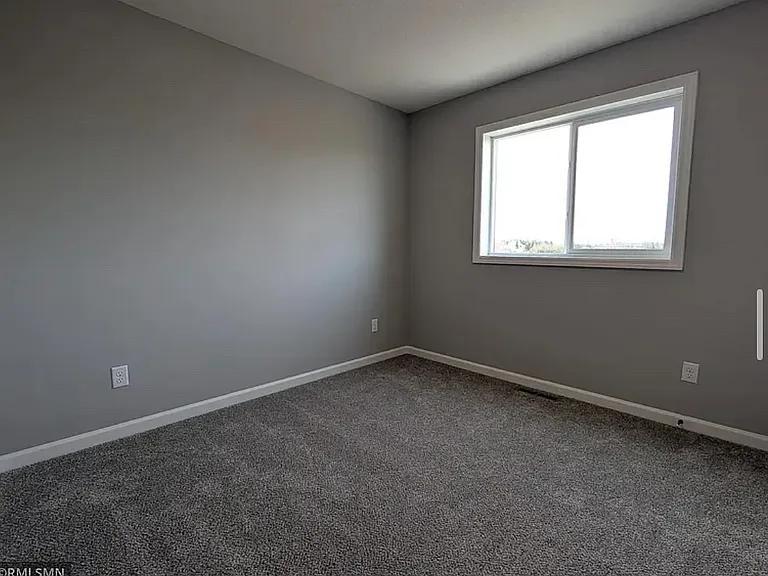8861 Legacy Bay Dr NE — Photo 10