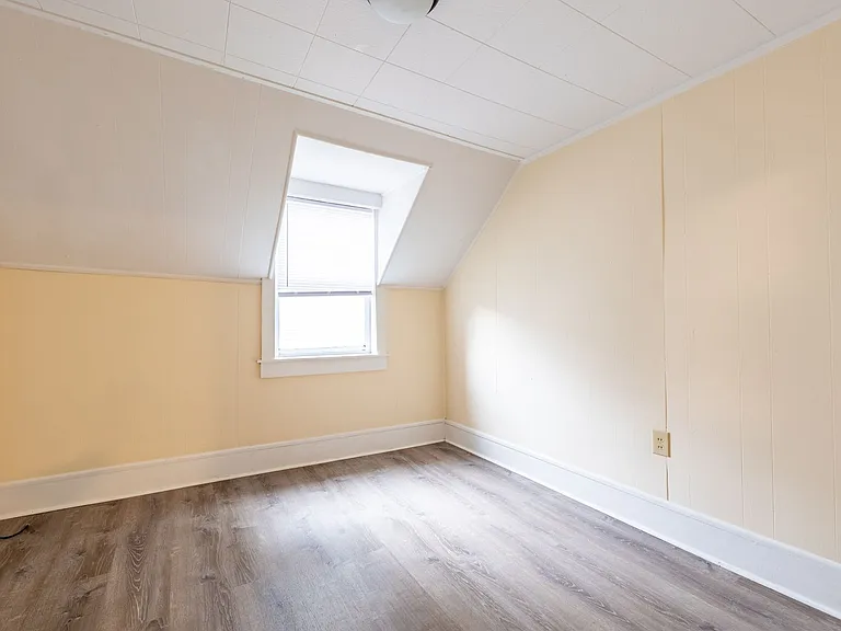 86-92 Archibald Street — Photo 8