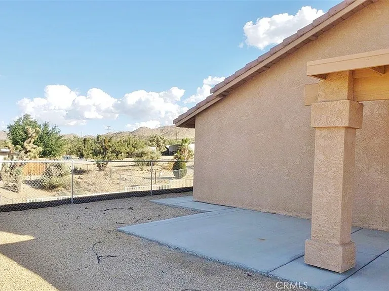 57294 Titian Ct — Photo 39