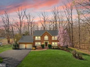 4928 Novak Ln, Fairfax, VA