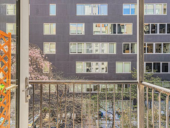 4th image of 448 W 19th St APT 3G