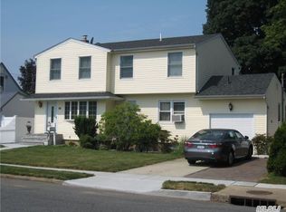 68 N Fordham Rd, Hicksville, NY 11801