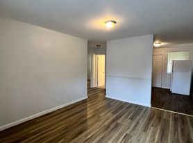 610 W 18th St