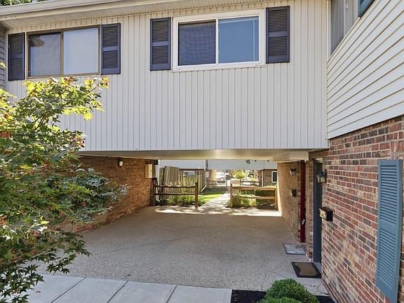 4th image of 7752 Montgomery Rd Unit 14